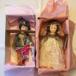 Collectible Set of Madame Alexander" Romeo  & Juliet" Dolls #1508 & #1370